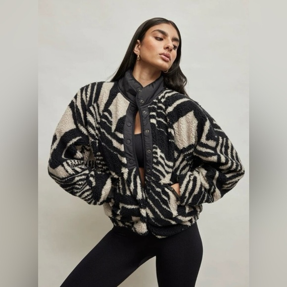 FP Movement Rocky Ridge Jacket (Geo Line Combo) - Size S - Picture 3 of 11